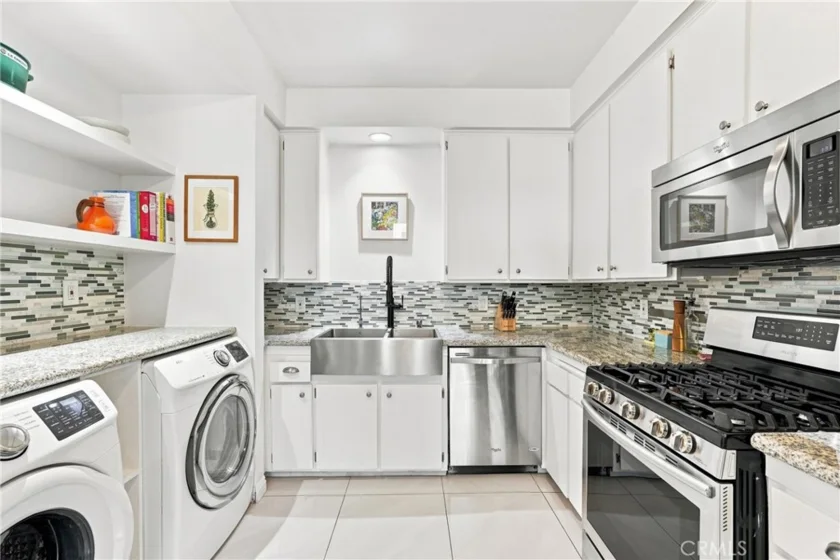3315 Griffith Park Boulevard #109 photo 10