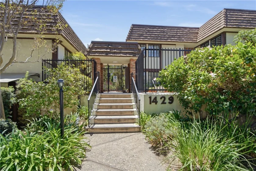 1429 Valley View Road #32 photo 33