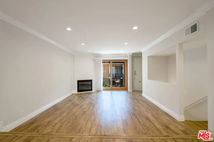 4368 W 8th Street #17 photo 15