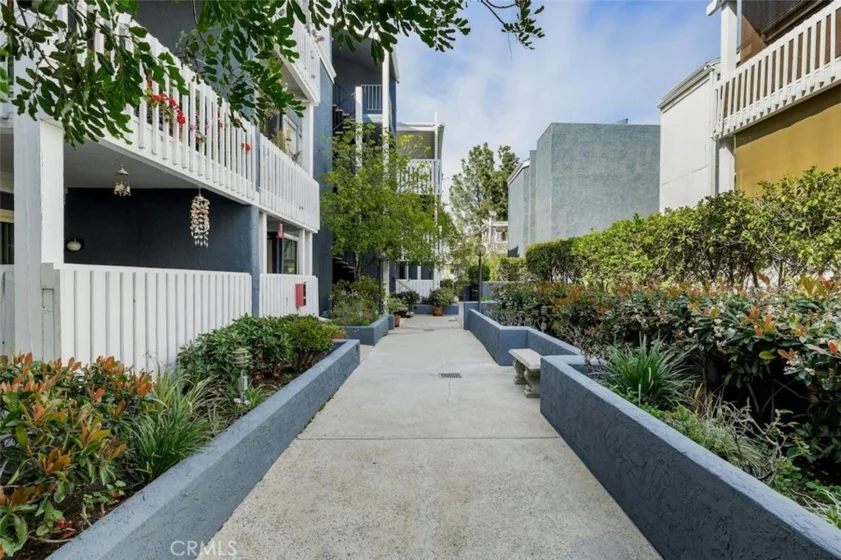 17711 Margate Street #316 photo 27