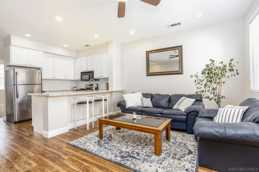 6104 Paseo Valla photo 1