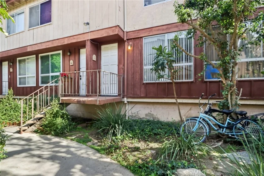 7320 Lennox Avenue #D11 photo 1