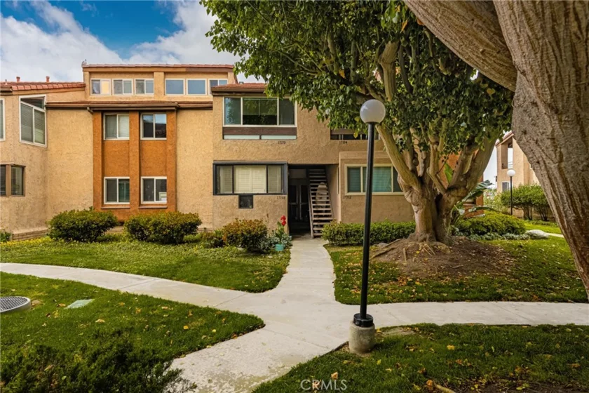 17110 Bluewater Lane photo 2