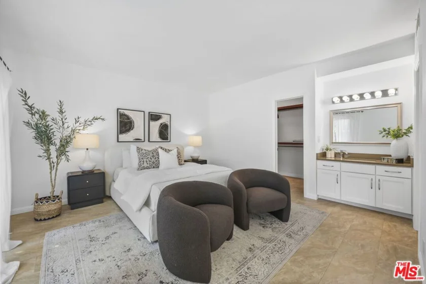 2677 Centinela Avenue #203 photo 16