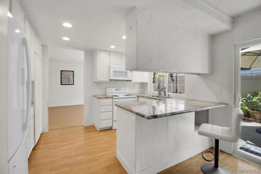 3787 Balboa #C photo 15