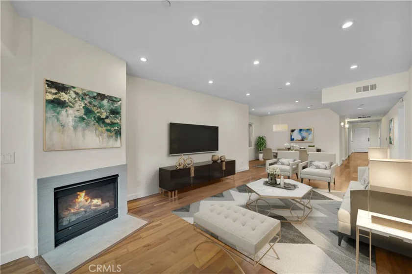 1540 Amherst Avenue #202 photo 1