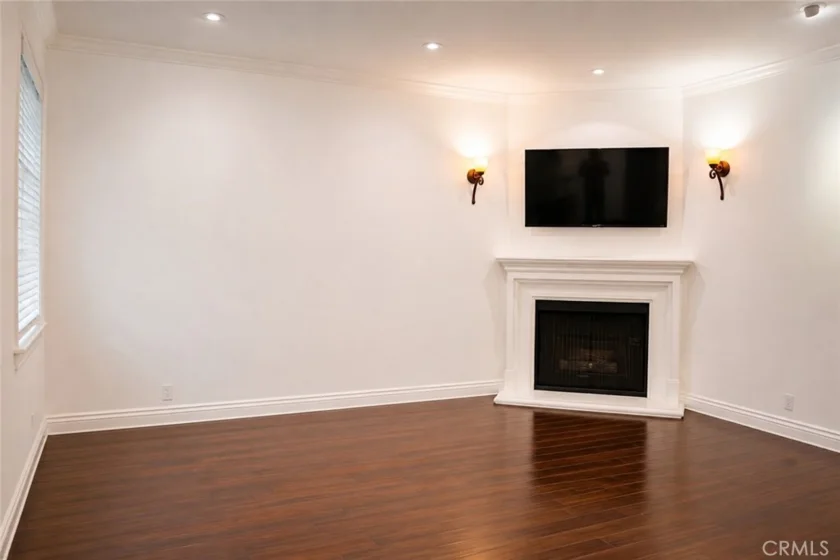 4128 Whitsett #101 photo 5