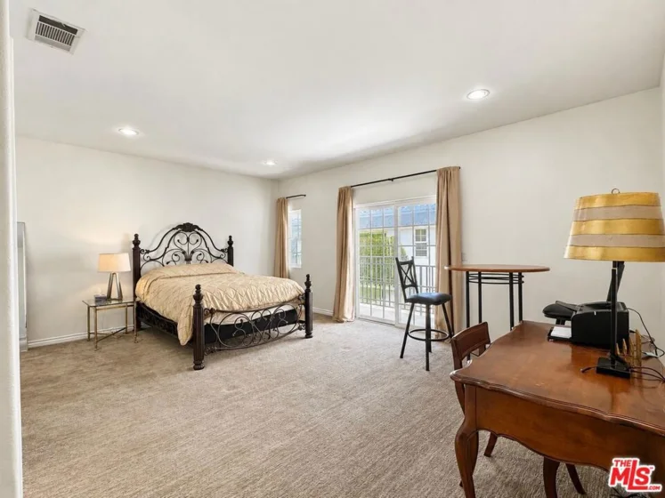 418 E Hardy Street #2 photo 7