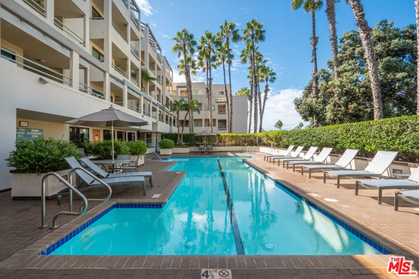 140 Ocean Park Boulevard #425 photo 38