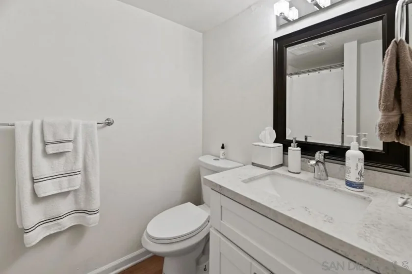 1262 Denver Lane #B photo 9