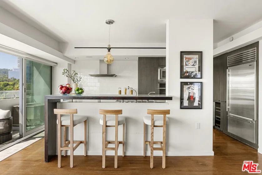 838 N Doheny Drive #1001 photo 9