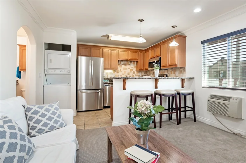 800 N Mollison Avenue #39 photo 1