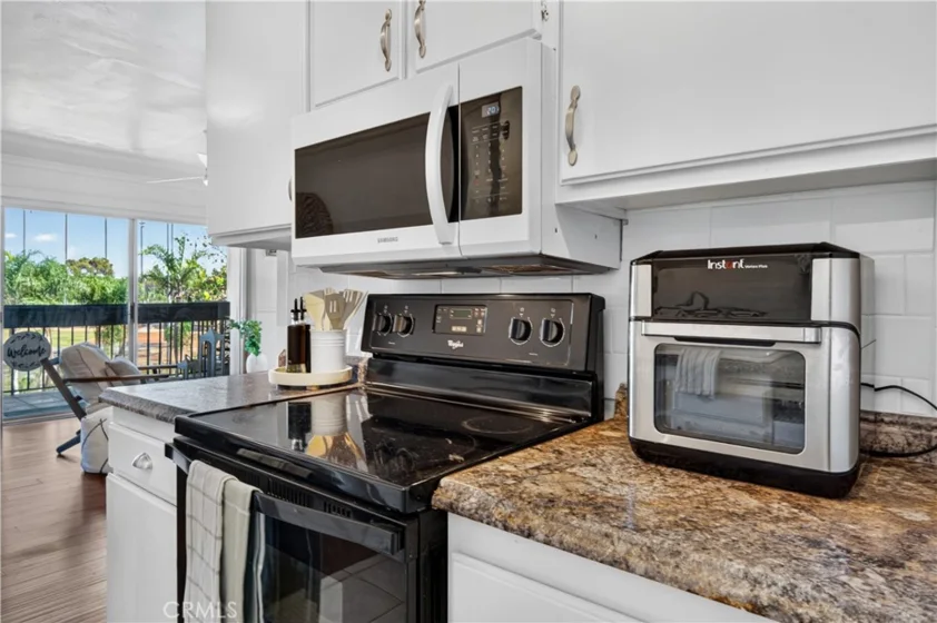 1061 Park Avenue #306 photo 9