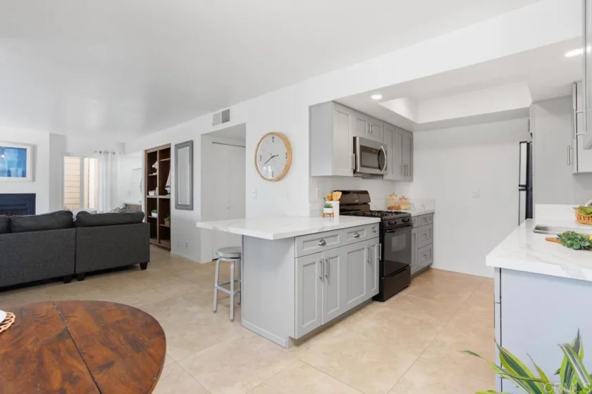 1112 S Pacific Street #B photo 27