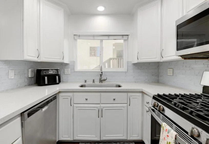 3631 Lemona #C photo 23