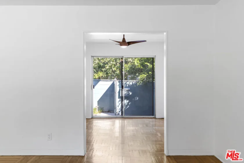 5165 Village photo 12