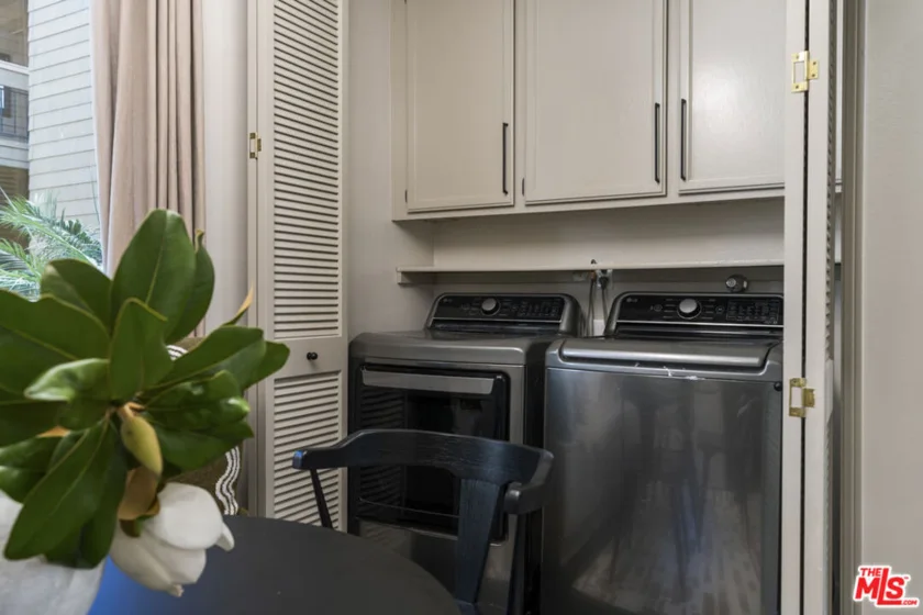 11628 Montana Avenue #208 photo 25