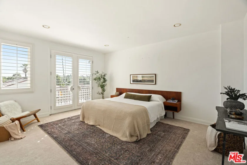11982 Mayfield Avenue #D photo 22