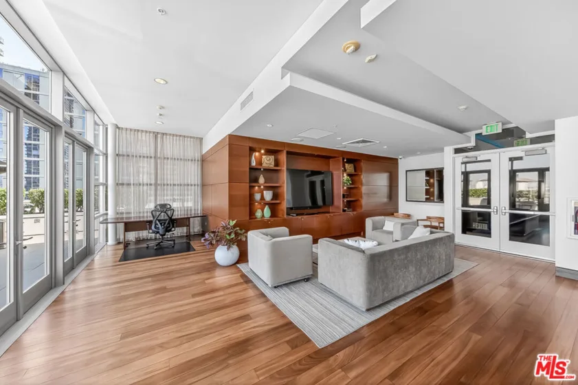 1155 S Grand Avenue #1707 photo 15