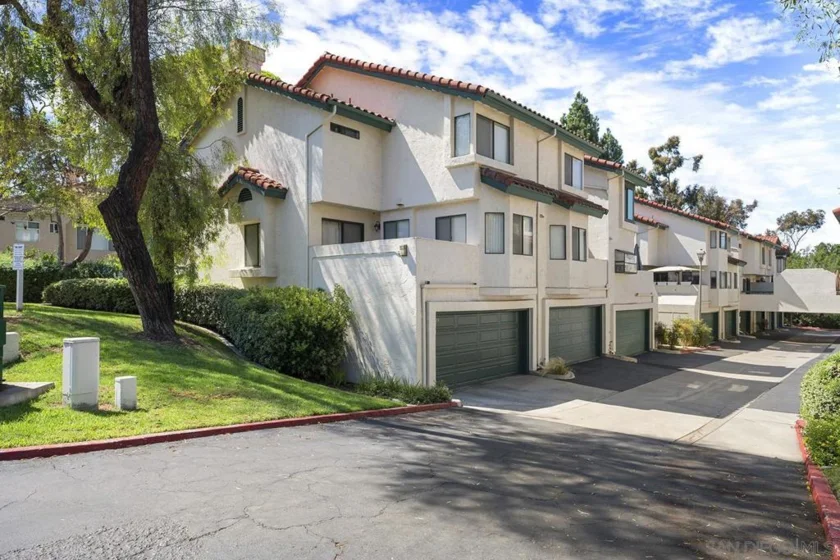 1415 Summit Drive photo 22