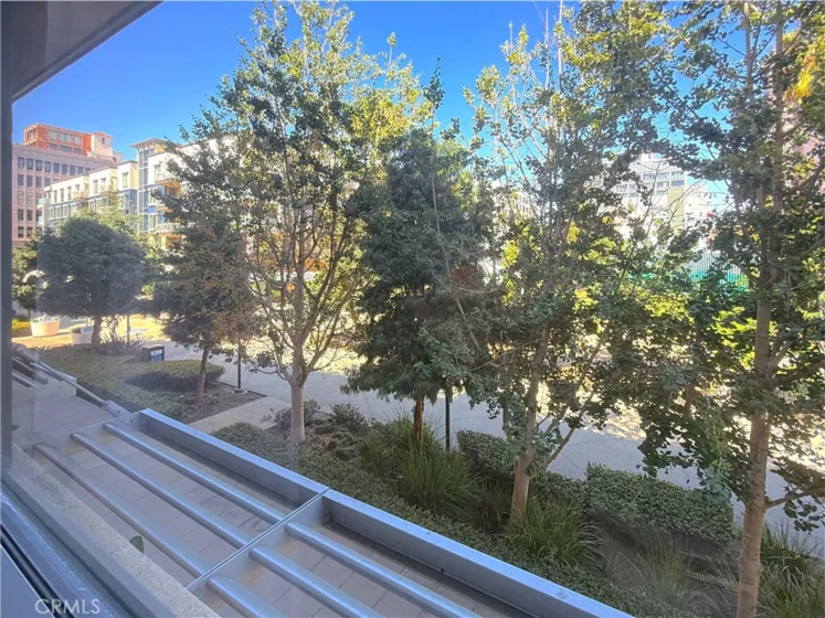 133 N The Promenade #107 photo 31