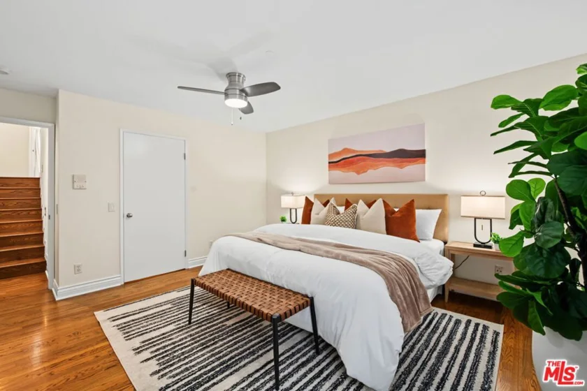 1222 N Kings Road #8 photo 34