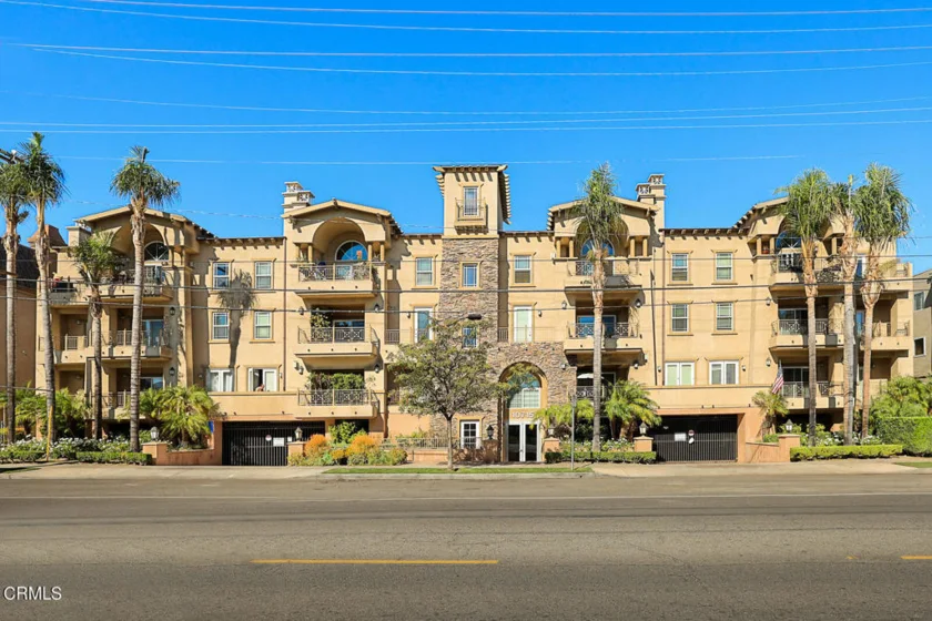 10715 Camarillo Street #307 photo 1
