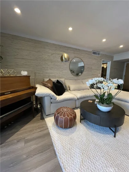 4915 Tyrone Avenue #102 photo 1