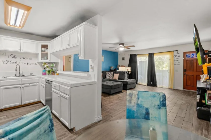 560 Telegraph Canyon #A photo 26