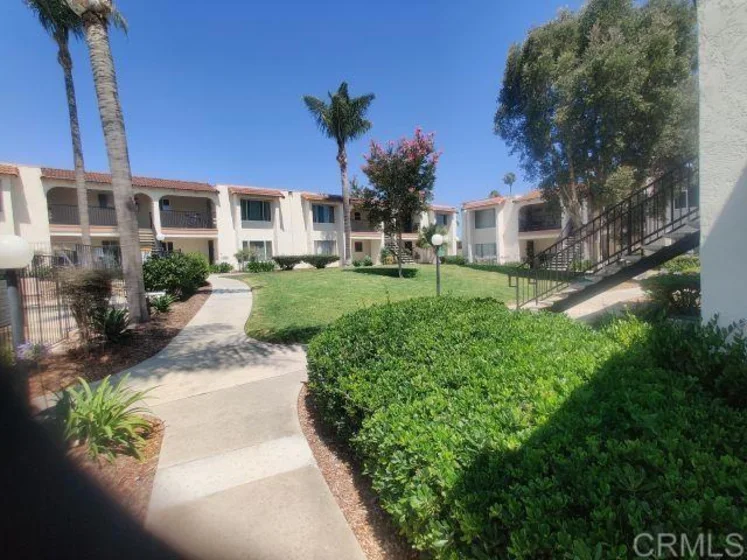 125 Candice Place photo 41