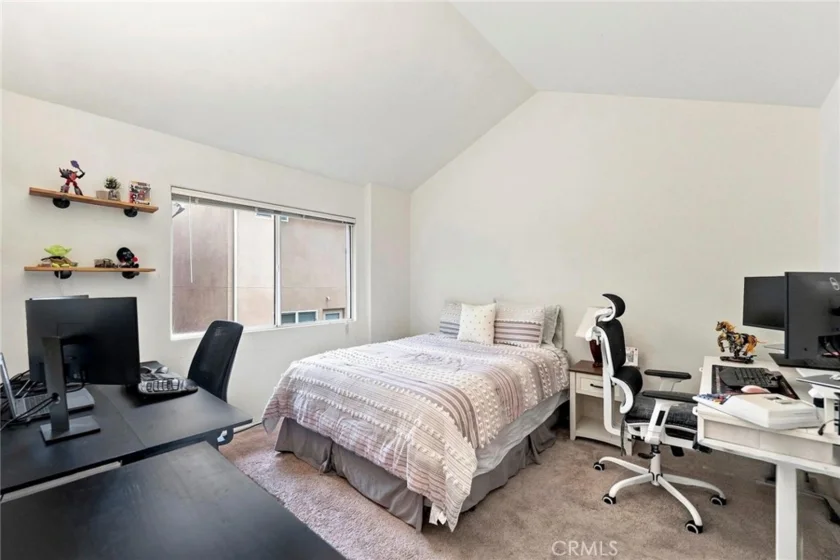 13421 Hubbard St #103 photo 14