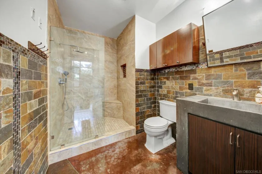 1050 Island #211 photo 31