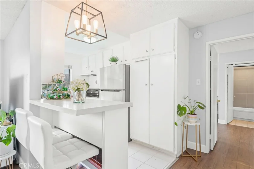 400 N Acacia Avenue #B12 photo 9