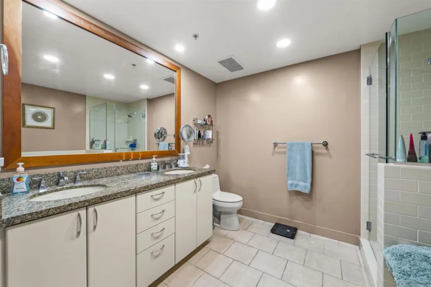 700 W Harbor Drive #805 photo 22