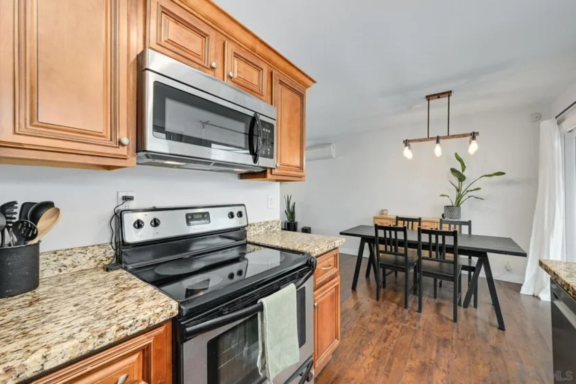 1242 River Glen Row #40 photo 31
