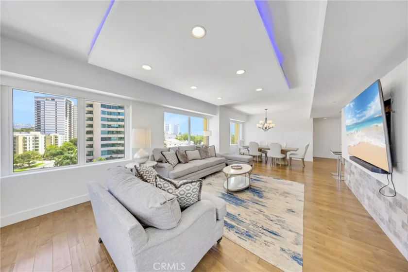 10520 Wilshire #902 photo 1
