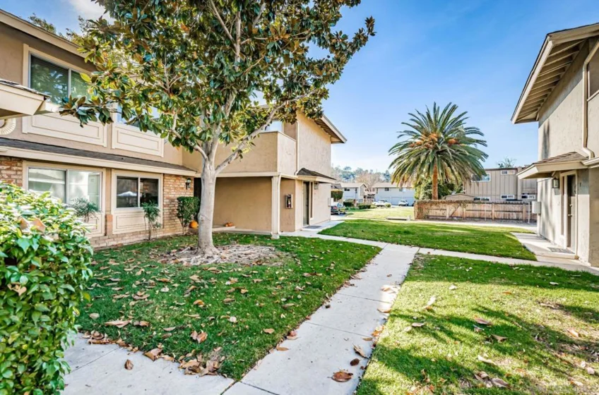 904 Amistad Court #C photo 1