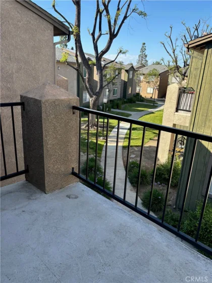 2612 Avenida Del Vista #203 photo 17