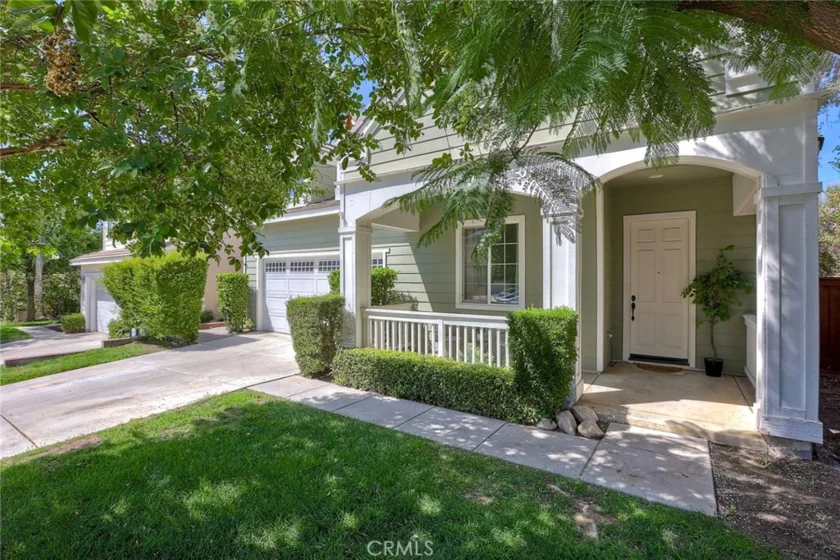 38931 Huddlestone Court photo 3