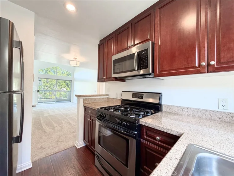 21500 Burbank #328 photo 17