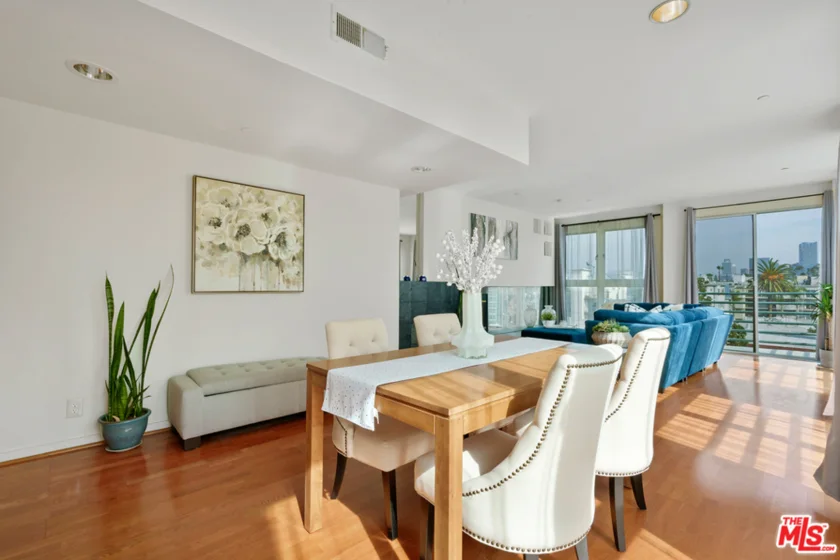 1927 Glendon Avenue #401 photo 1