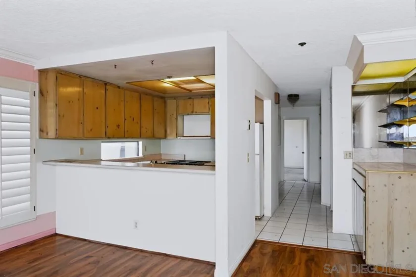 3888 Riviera #401 photo 5