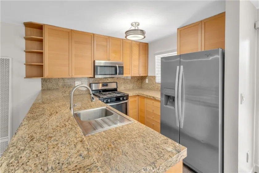 18530 Hatteras #226 photo 19