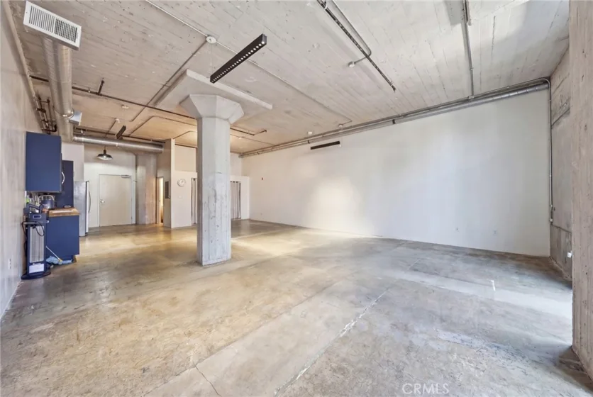 825 E 4th Street #101 photo 19