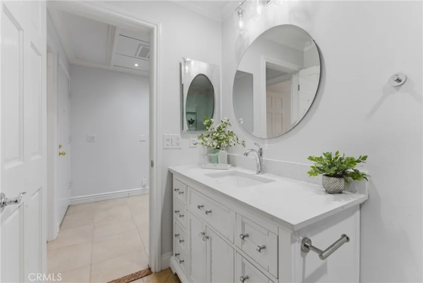 8208 N Marina Pacifica photo 16