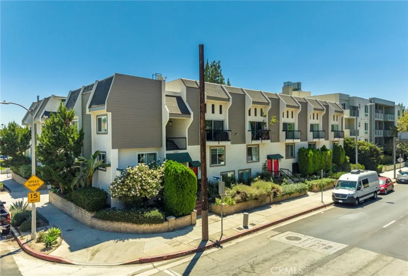 4660 Coldwater Canyon Avenue #20 photo 43