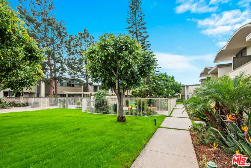 4801 La Villa Marina #C photo 32