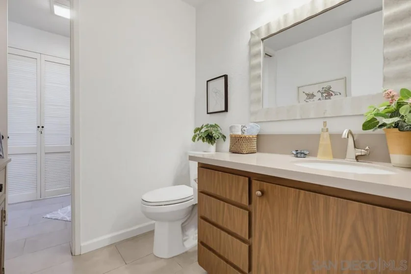 2942 Lawrence Street photo 51