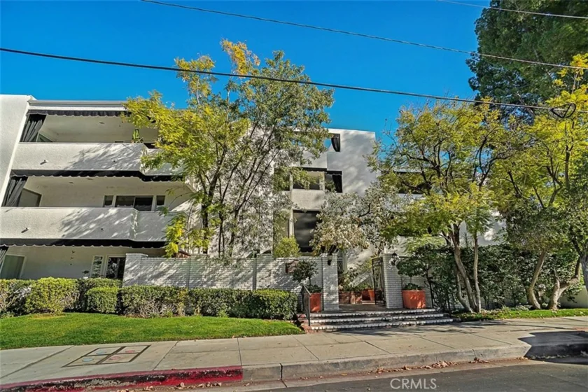 4950 Louise Avenue #110 photo 1