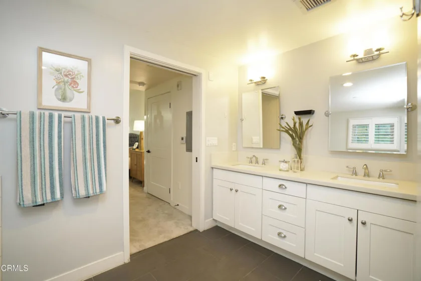 385 S Marengo Avenue #205 photo 15